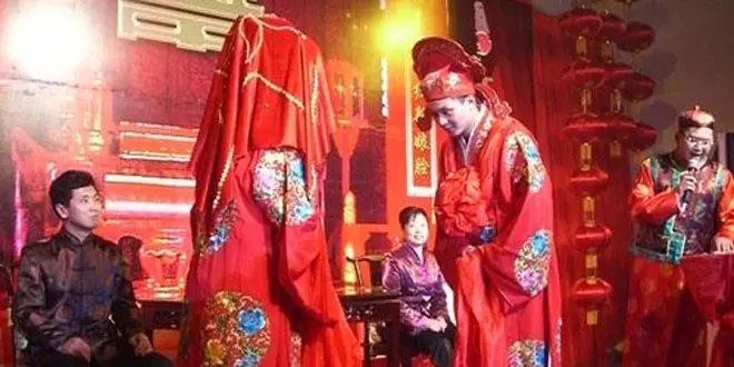 2、定結婚日子有什麼講究:結婚日子有什麼講究