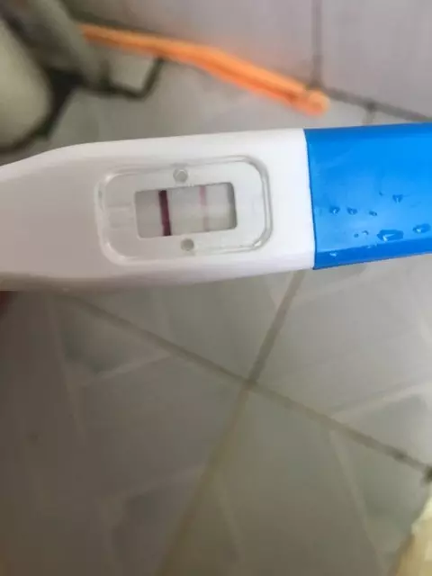 驗孕棒顏色能看出男孩還是女孩：驗孕棒一深一淺是不是能看出男孩和女孩