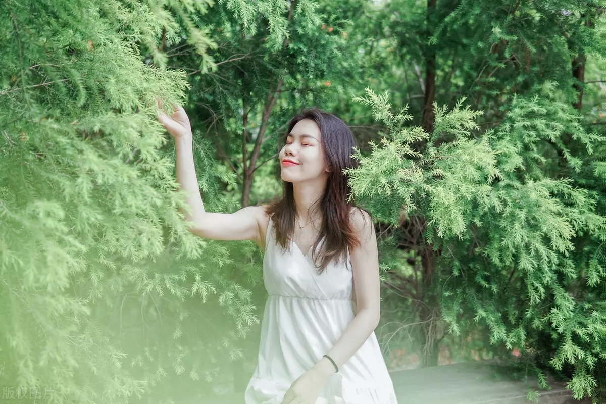 各位前輩 請給小子 算一卦 我是 陰曆9 月 3 日上午7點53分出生 請算我什麼時候有財