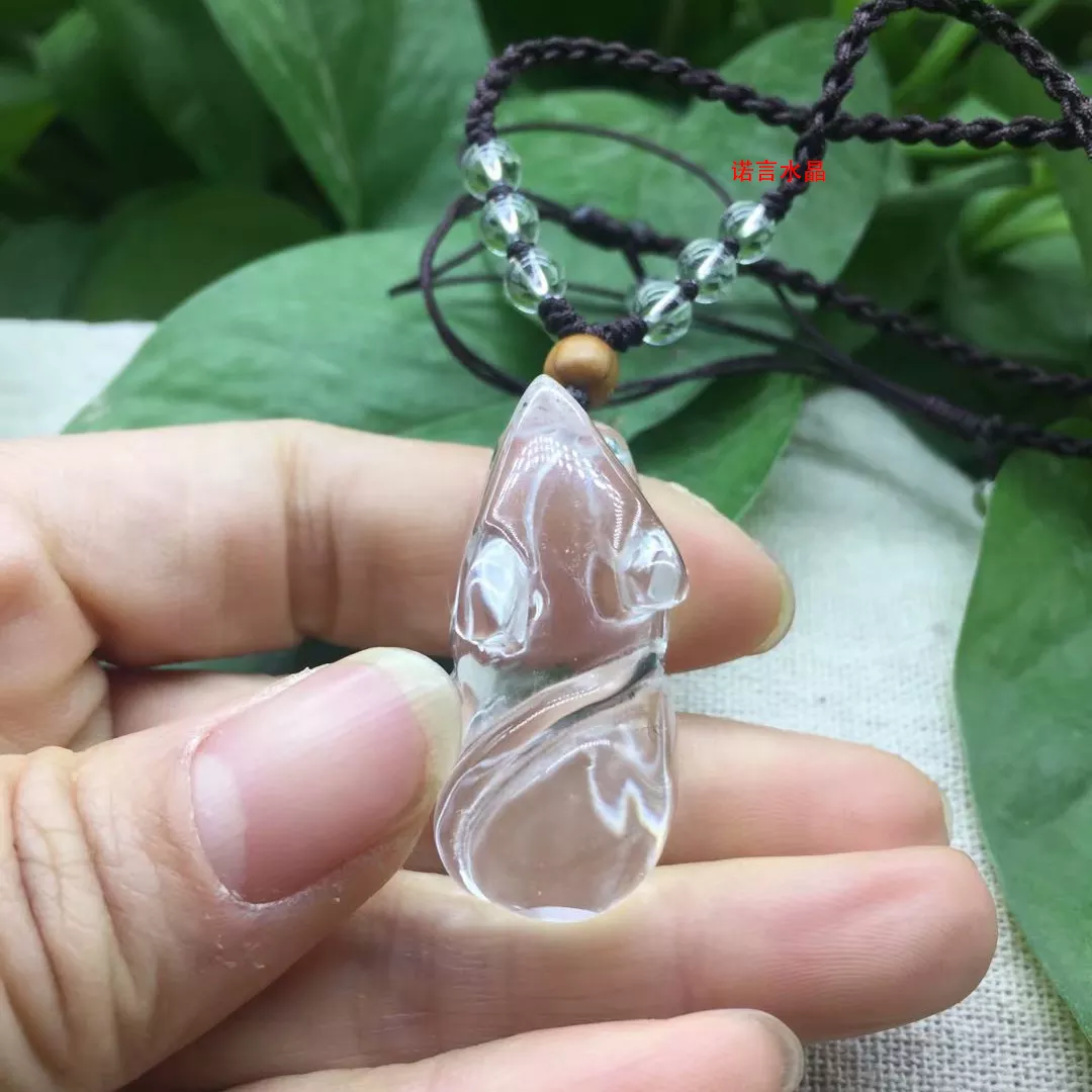 什麼屬相適合戴白水晶：生肖適合帶什麼水晶
