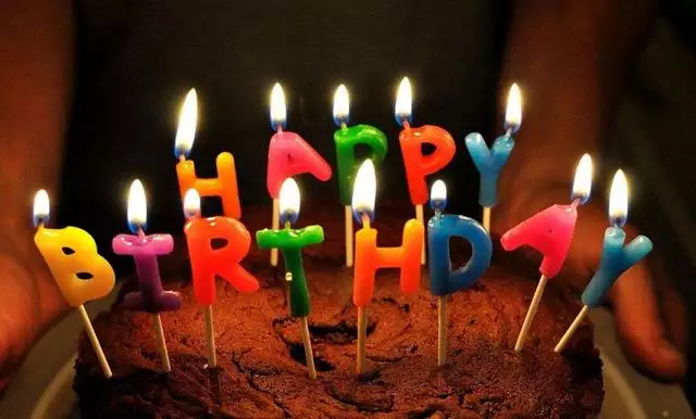 一至十的祝福語大全生日：急需：十條送自己的經典生日祝福語？