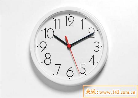 家里挂钟的风水