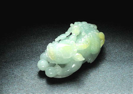 老板背后挂什麽招财