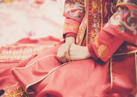 晚婚必嫁有钱人的八字