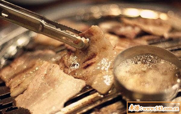 八字看什麽人最爱吃