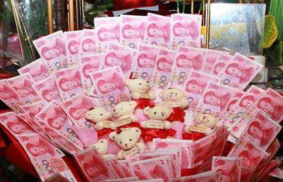 富贵命的八字