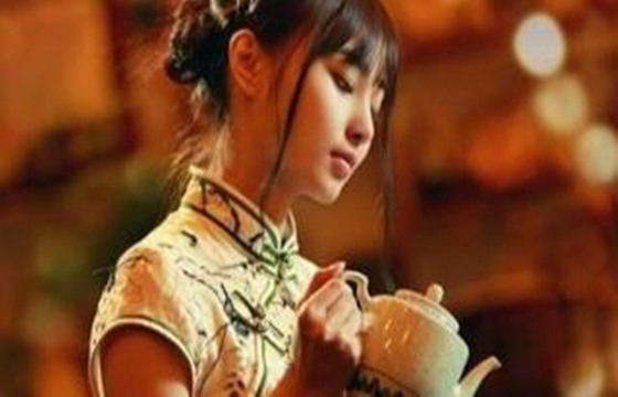 女人老得慢的八字