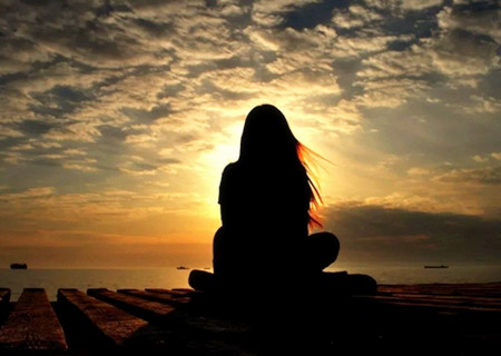 不爱说话的人的八字 不爱说话的人的八字