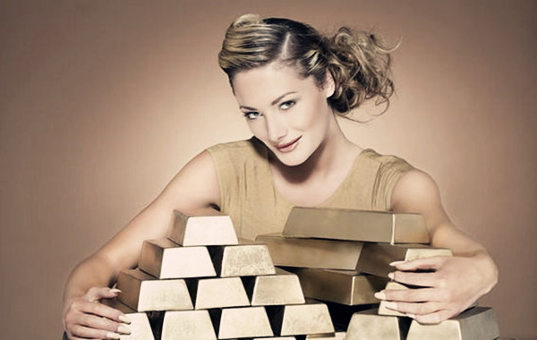 擅长理财的女人八字