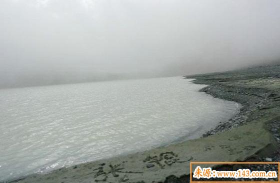 八字五行水旺缺土的人怎麽办