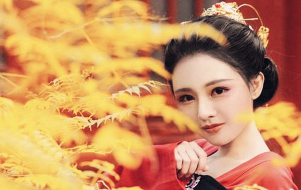 女命伤官重好不好