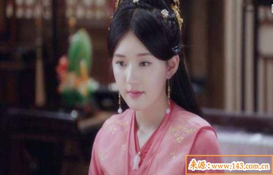 日坐食神的男命 日坐食神的男命