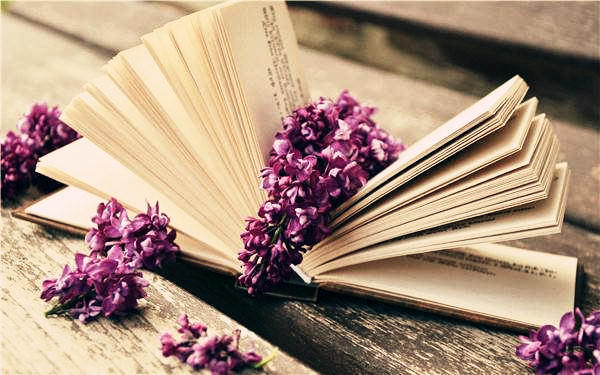 有烂桃花的女命八字 有烂桃花的女命八字