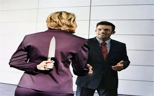 什麽八字格局城府深 什麽八字格局城府深