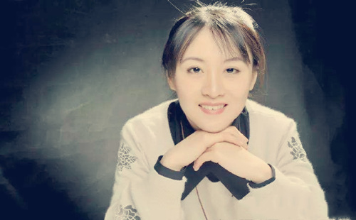 八字性格开朗的 八字性格开朗的