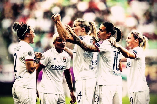 女人走比肩运注意什麽