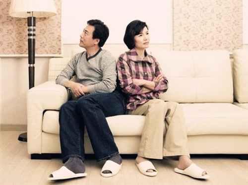 夫妻八字不合能在一起吗 夫妻八字不合能在一起吗