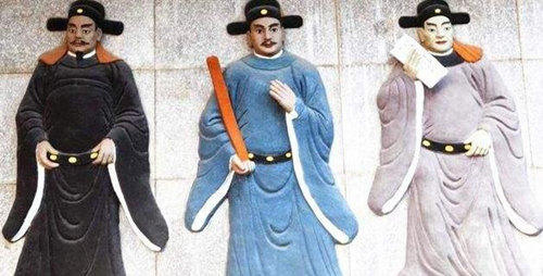 伤官制官做大官
