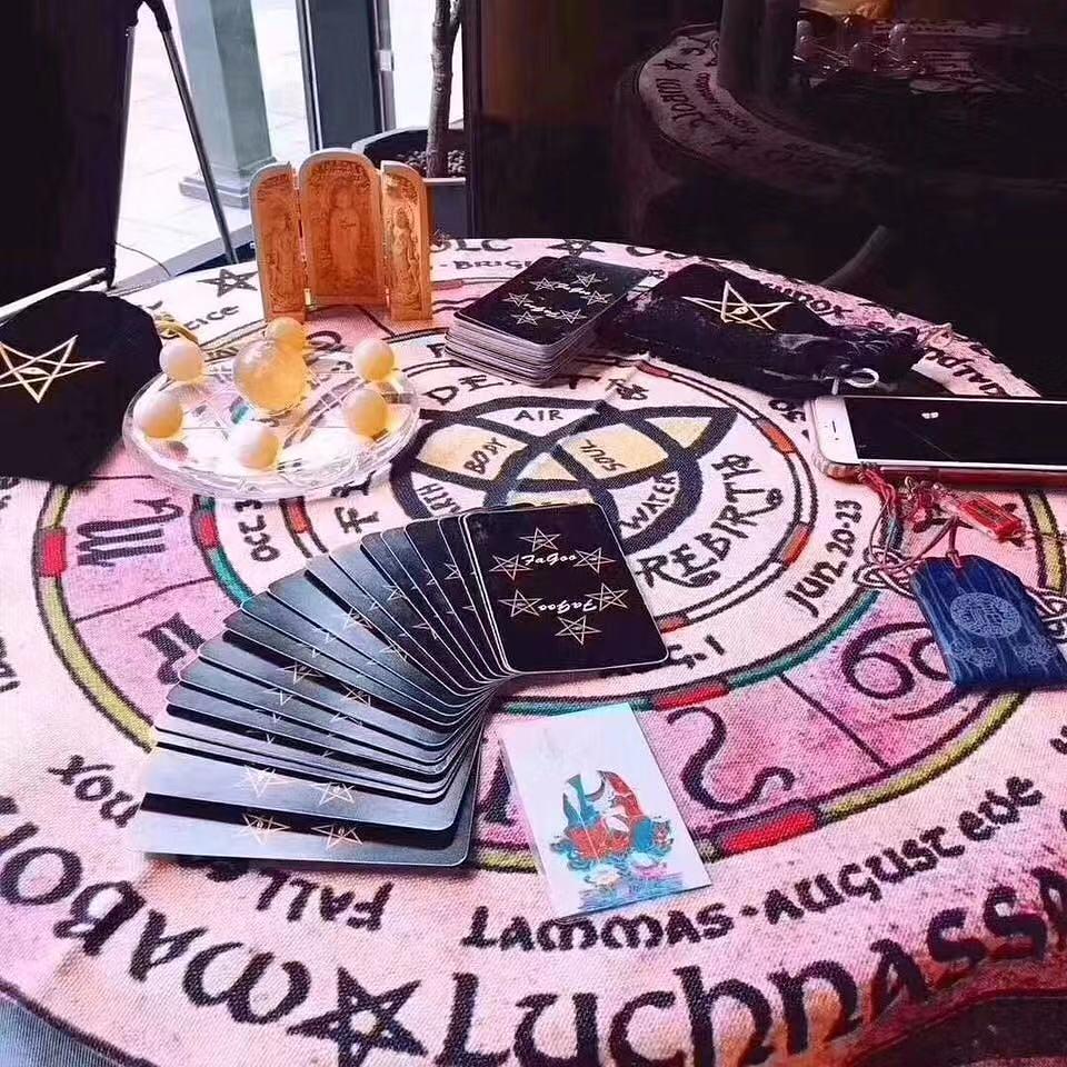 塔罗牌占卜他有外遇了