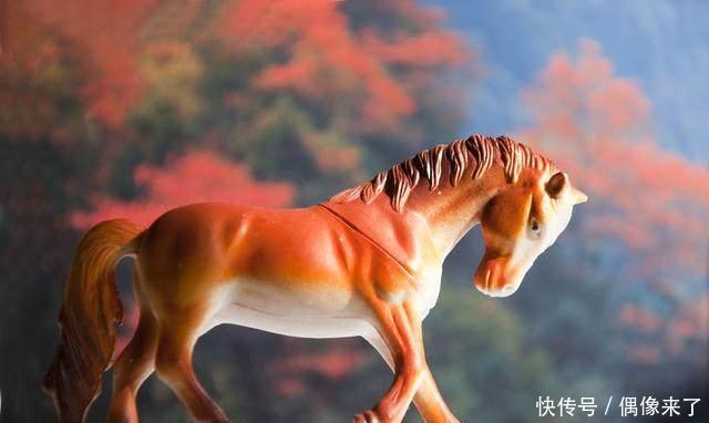 属马六月份如何提升桃花运势