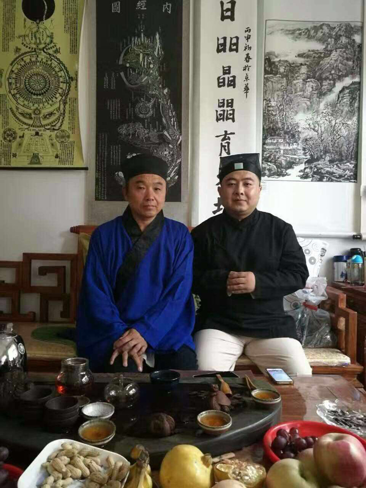 被算命的说小富贵