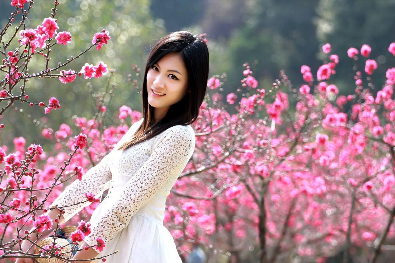 属狗女今日感情桃花运势如何