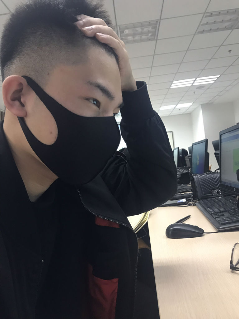 面相命运分析额头凹陷是富贵坑吗