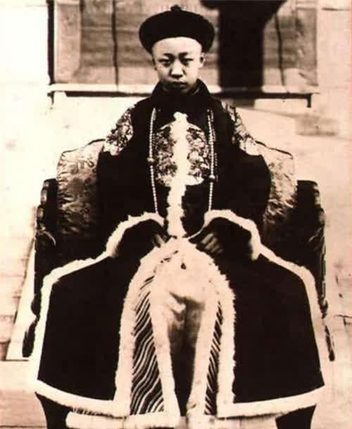 周公解梦大便满地主富贵是何意