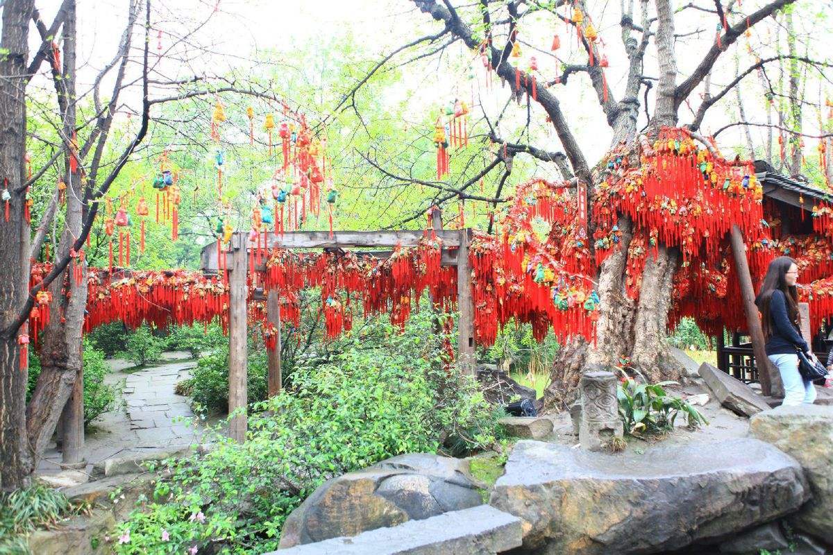 算命婚姻怎样旺桃花运