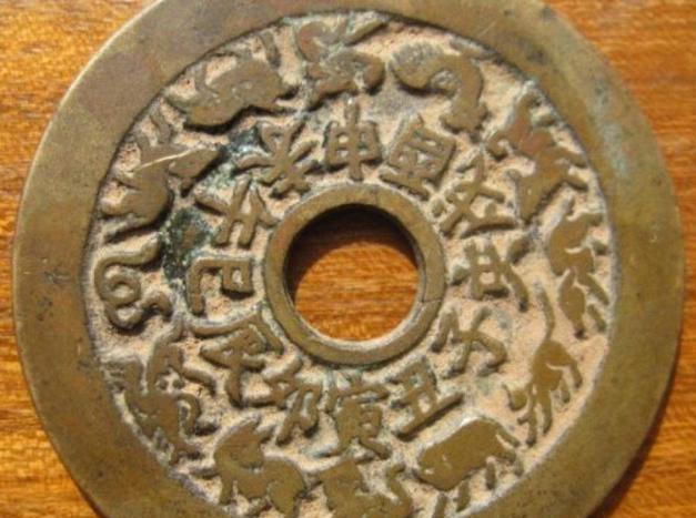 八字财多富贵