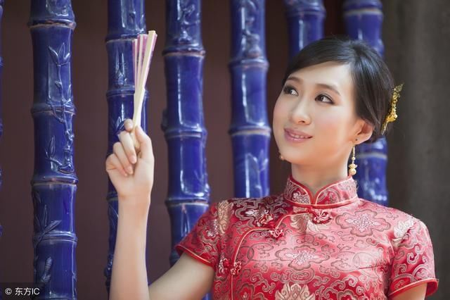 啥八字女命命中富贵