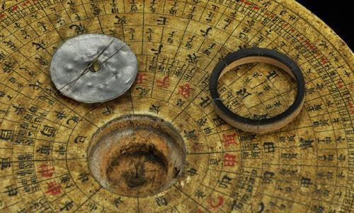 丁亥日生人的富贵八字