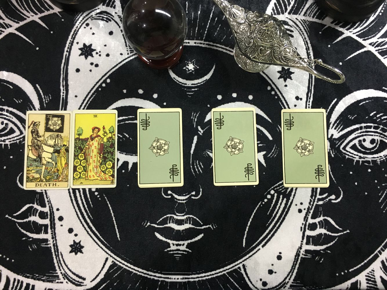 包含塔罗牌占卜桃花运2022的词条