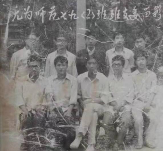 八字形人中 八字形人中