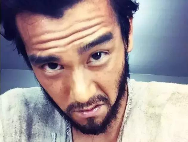 为什么留八字胡