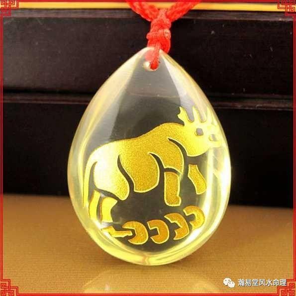 八字和水晶