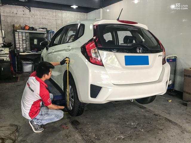 飞度怎么把后胎改八字