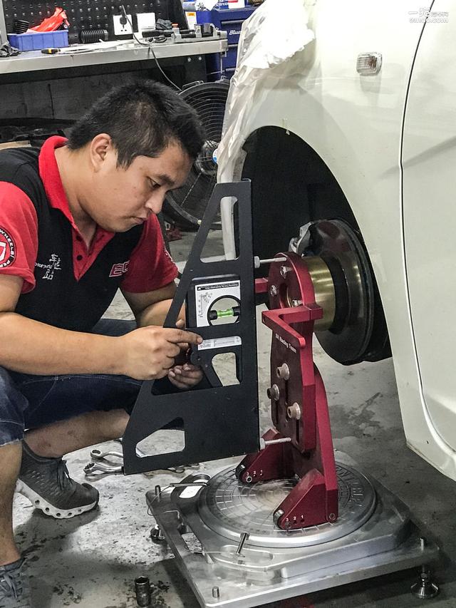 飞度怎么把后胎改八字