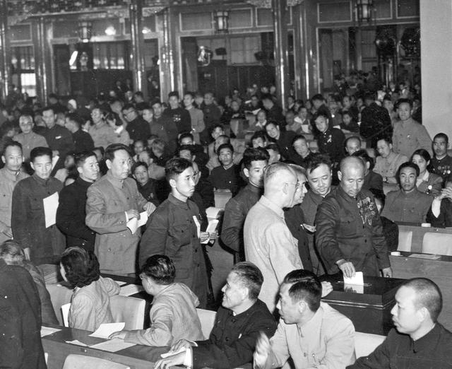 1976年2月11日农历八字 1976年2月11日农历八字