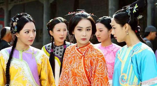 女人八字合多贵人多
