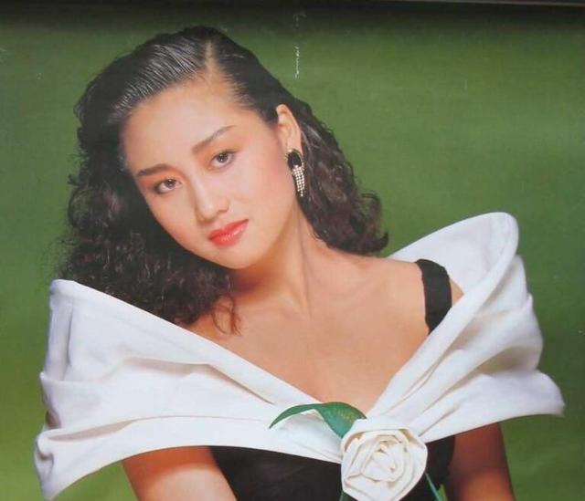 关咏荷夫妻相八字 关咏荷夫妻相八字