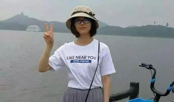 感恩八字精辟短句 感恩八字精辟短句