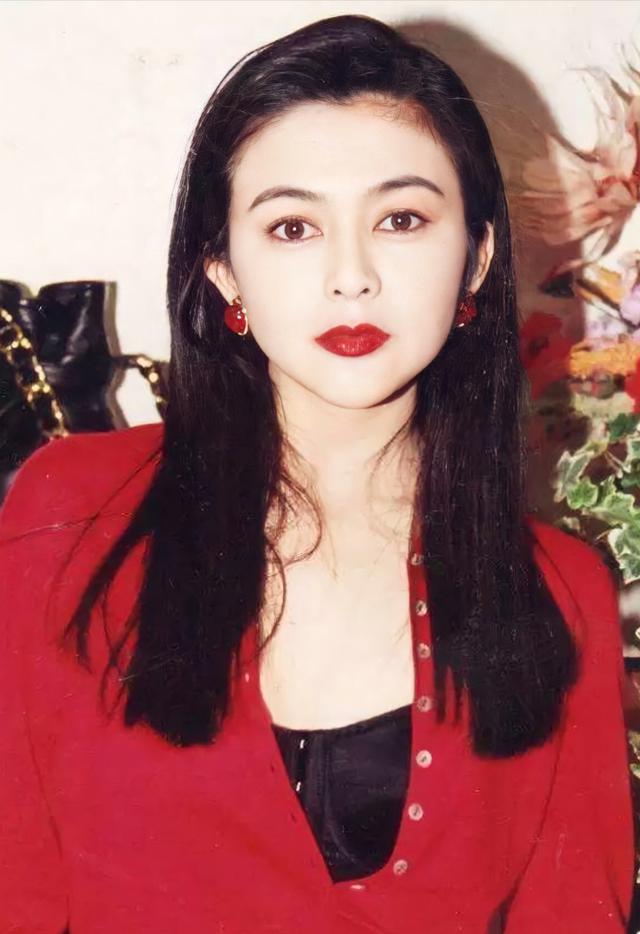 关之琳八字分析美貌