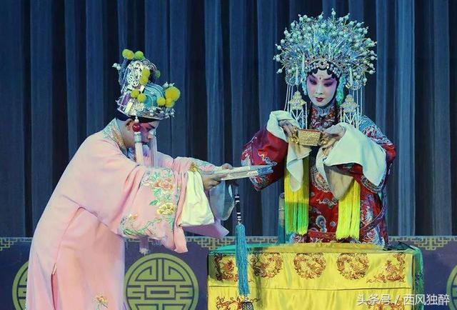 八字中坐长生的女人