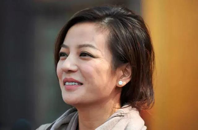 颧骨八字纹代表什么