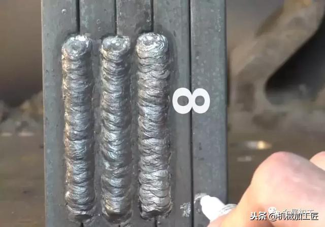 八字焊接手法