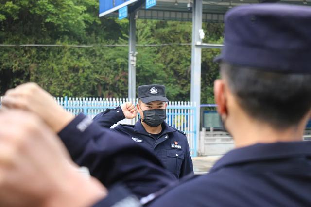 含有晨曦八字励志标语口号 含有晨曦八字励志标语口号