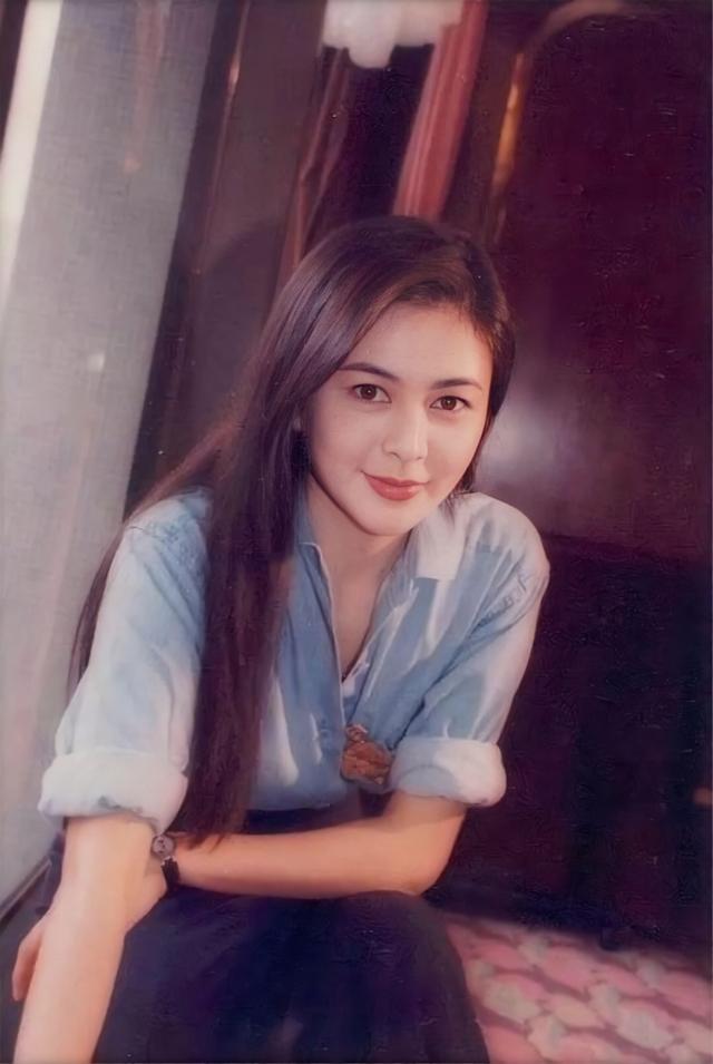 关之琳八字分析美貌