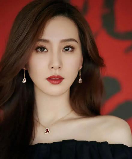 吴奇隆八字看生子 吴奇隆八字看生子
