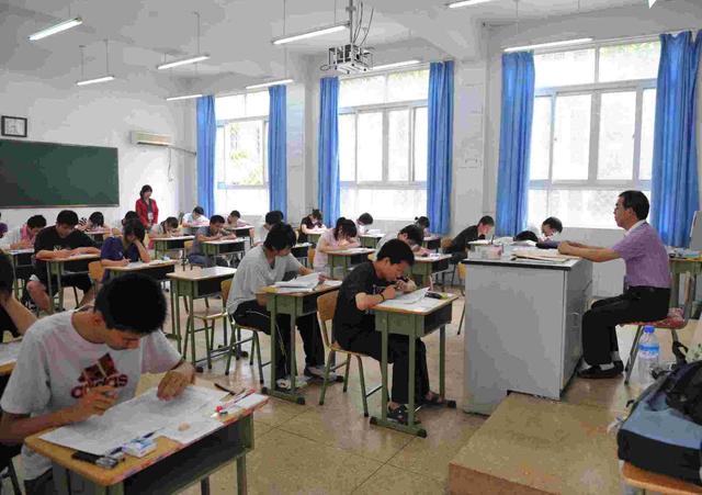 可以考上大学的八字 可以考上大学的八字
